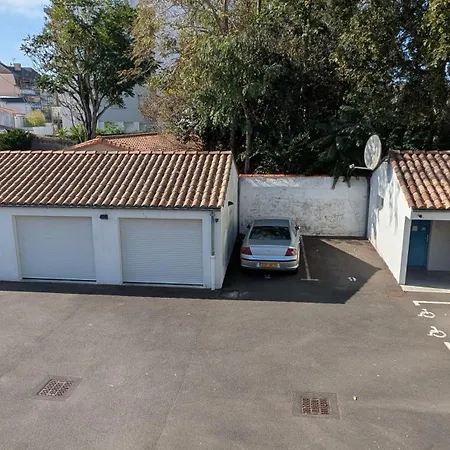 De La Saint-Gilles-Croix-de-Vie